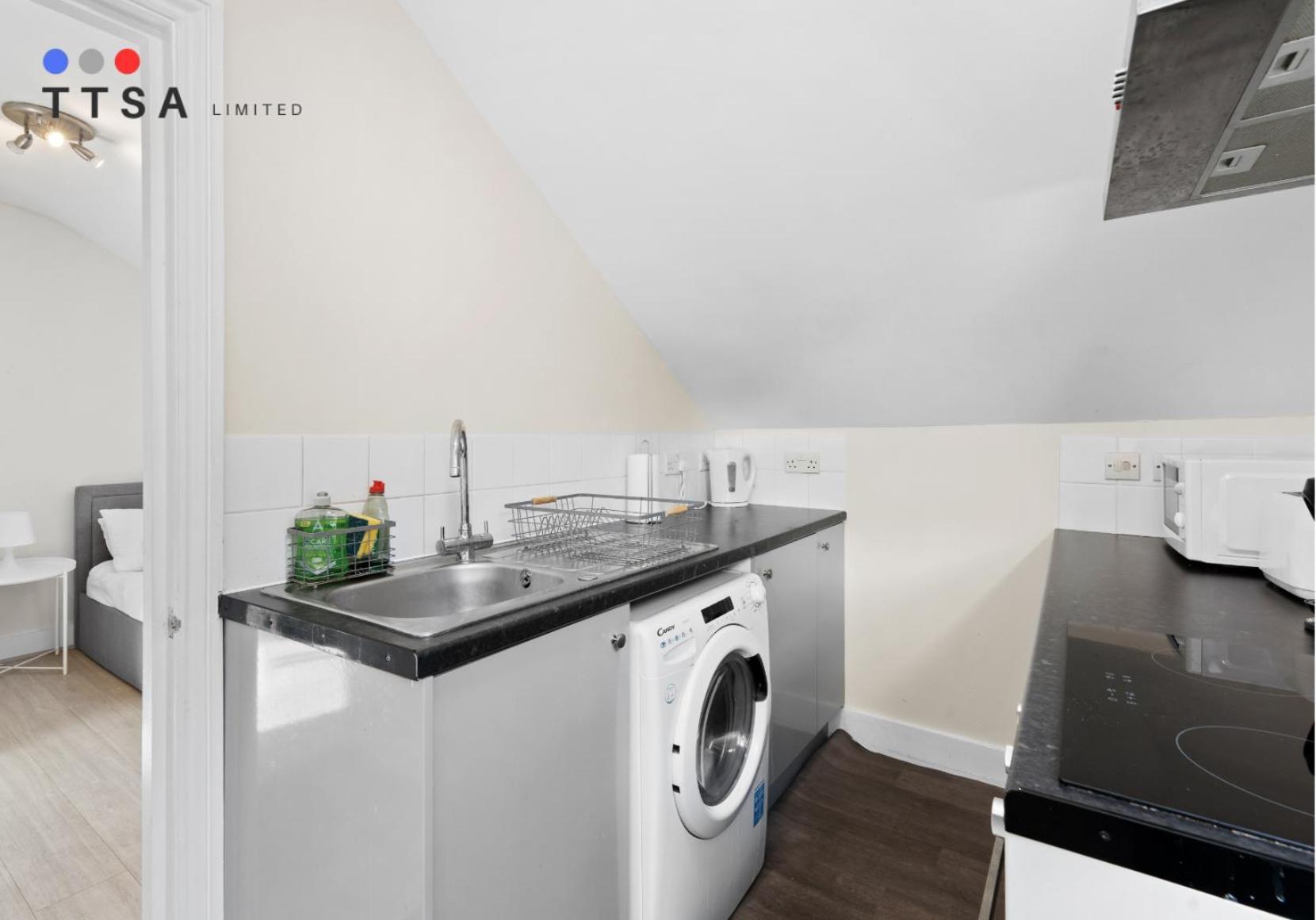Ttsa - Essential 1 Bedroom 1 Croydon Апартаменты *